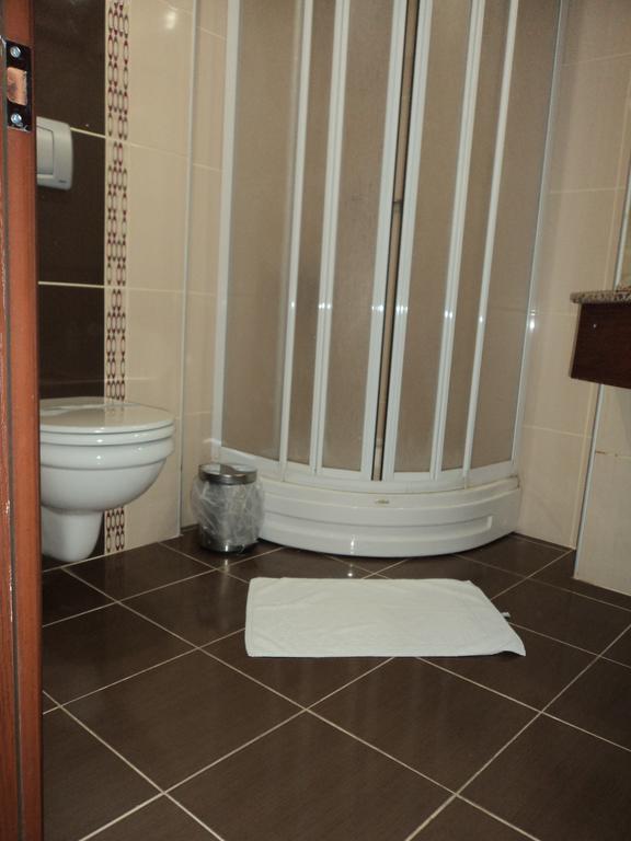 Izethan Hotel Muğla Bilik gambar