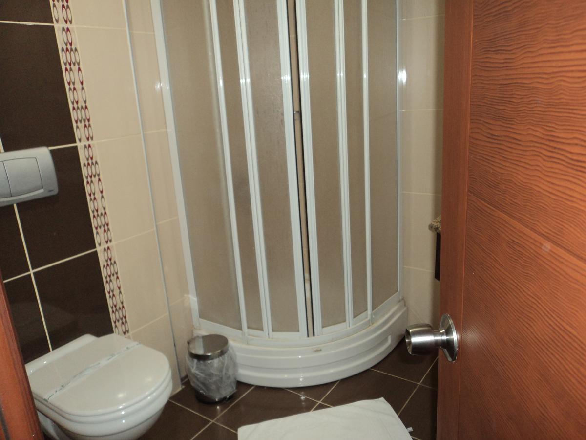 Izethan Hotel Muğla Bilik gambar